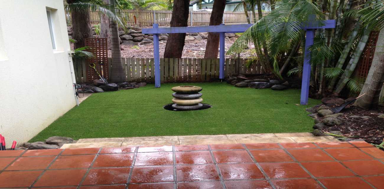 Luxe Turf - Rescues the small untidy area and transforms into luxury space.