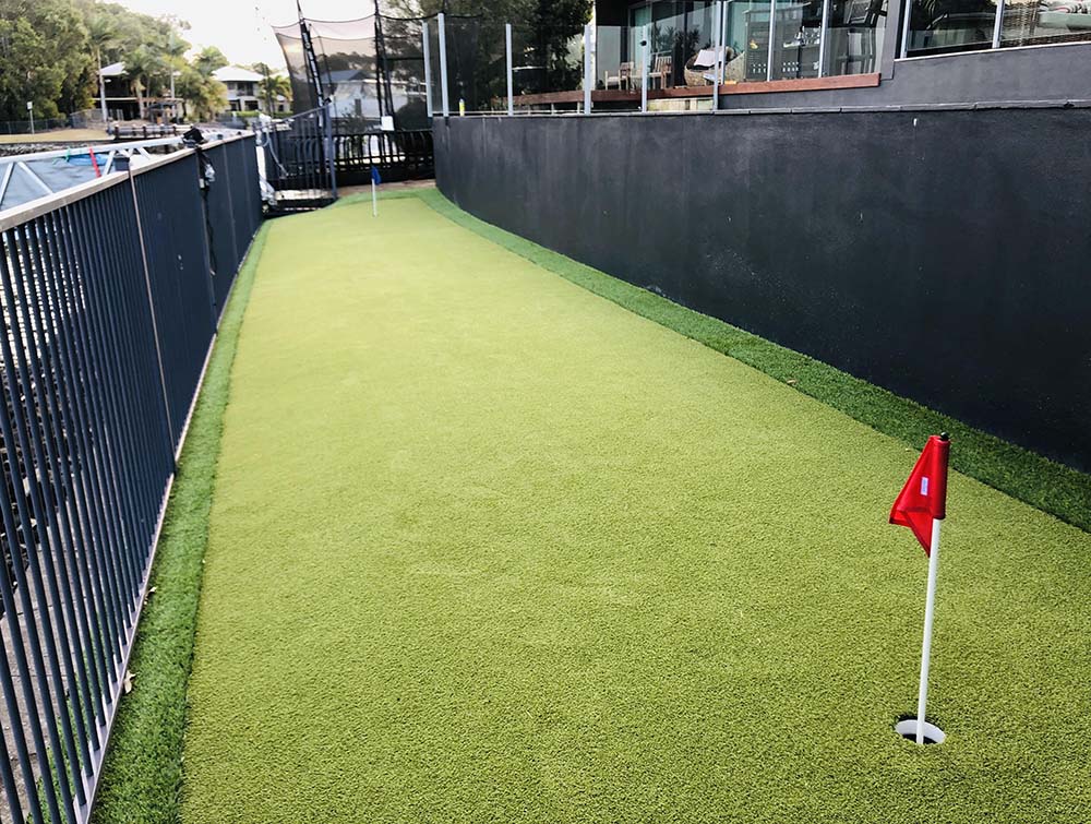 artificial turf home putting green